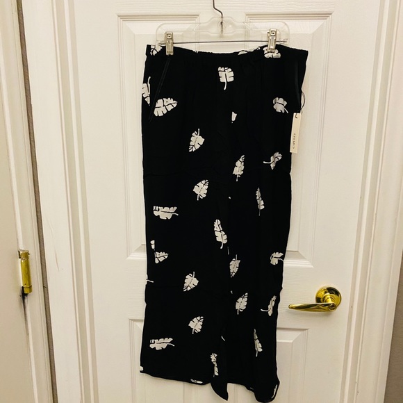 Capulet NWT NEW Anthropologie Leaf Printed Pants - Picture 3 of 3